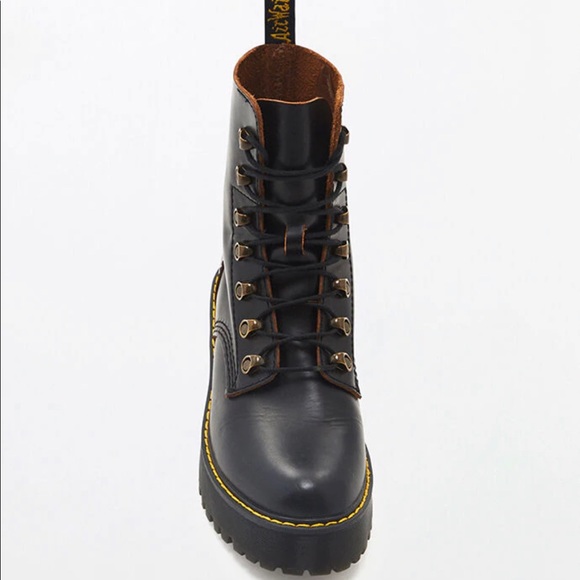 Dr MARTENS LEONA BLACK Vintage Smooth Size:8 - Picture 9 of 12